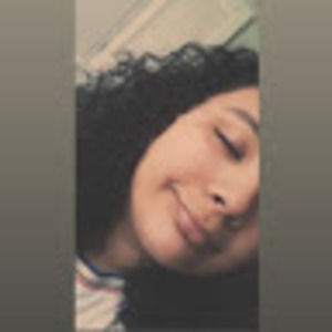 Meet your Posher, Daniela